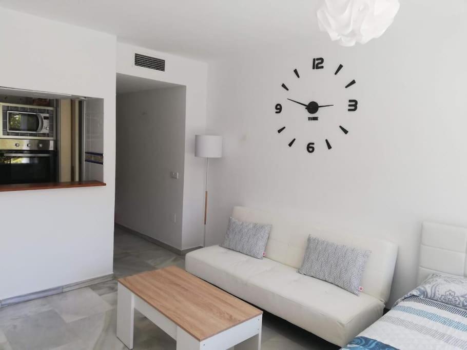 Estudio Cosmopolita Marbella Exterior photo